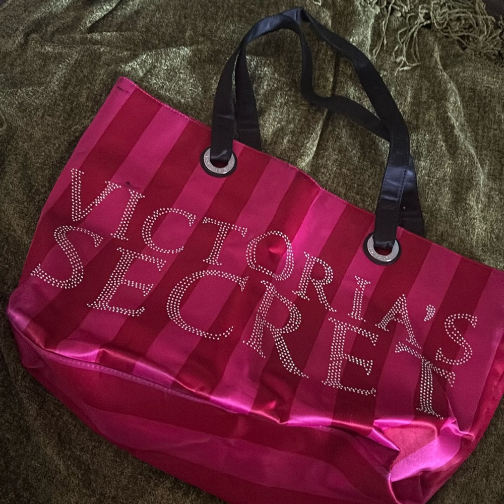 🆕 VICTORIA’S SECRET 💖 Embellished Tote • Large